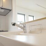 鉄筋コンクリートや鉄骨ALC（旭化成へーベル）建物の雨漏り原因は経年劣化ではない！